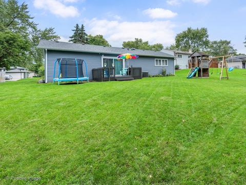 1151 Kent Ct, Wheaton, IL 60189 photo 17