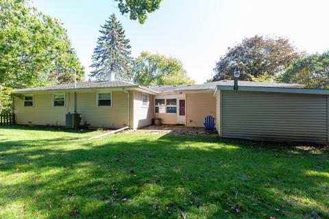 234 Walter Ct, Elgin, IL 60123 photo 9