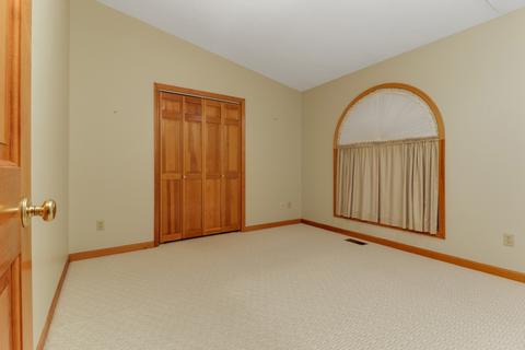 37 Chiswick Cir, Bloomington, IL 61704 photo 21