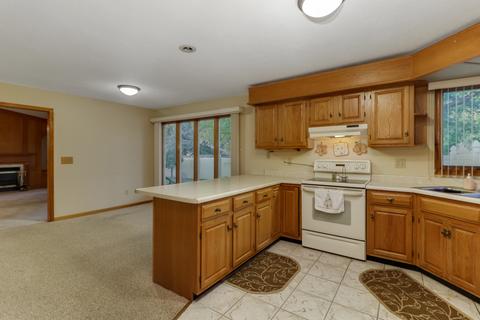 37 Chiswick Cir, Bloomington, IL 61704 photo 13