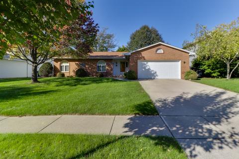 37 Chiswick Cir, Bloomington, IL 61704 photo 1