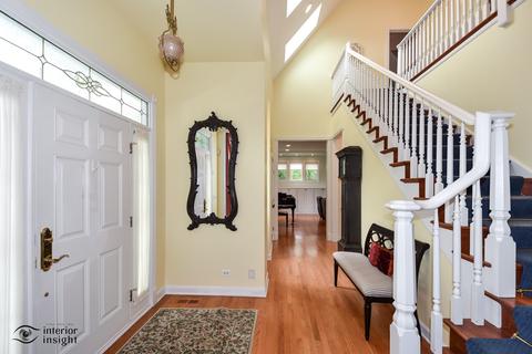 814 Becker Rd, Glenview, IL 60025 photo 3