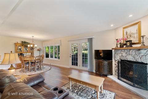1860 Golf View Dr, Bartlett, IL 60103 photo 4