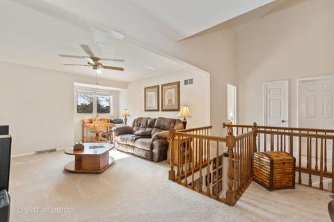 1860 Golf View Dr, Bartlett, IL 60103 photo 10