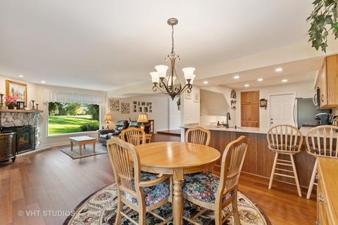 1860 Golf View Dr, Bartlett, IL 60103 photo 8