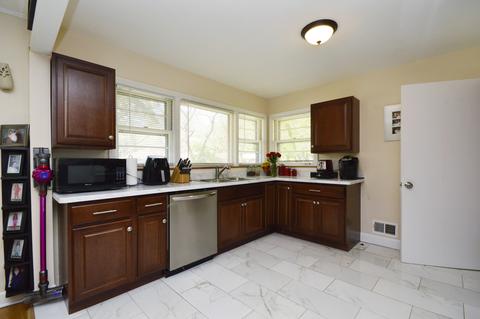 637 Dodge Ave, Evanston, IL 60202 photo 5