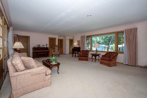 803 N John St, Mchenry, IL 60050 photo 3