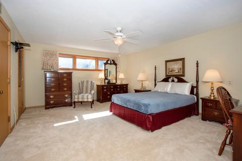 803 N John St, Mchenry, IL 60050 photo 7