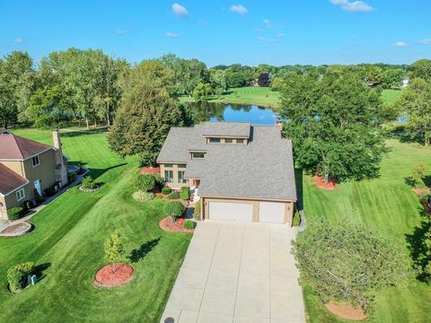 868 Kingston Ln, Bartlett, IL 60103 photo 1
