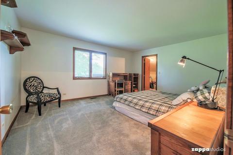 868 Kingston Ln, Bartlett, IL 60103 photo 19