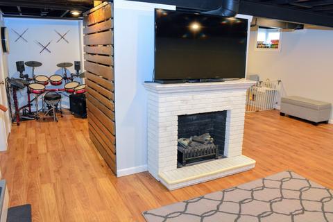 930 E Algonquin Rd, Des Plaines, IL 60016 photo 19