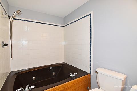 150 Alschuler Dr, Aurora, IL 60506 photo 22