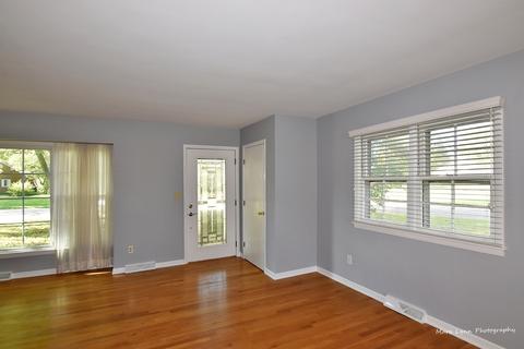 150 Alschuler Dr, Aurora, IL 60506 photo 5