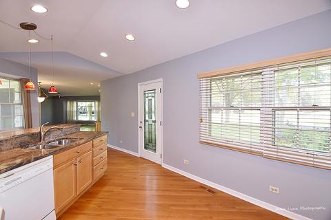 150 Alschuler Dr, Aurora, IL 60506 photo 10