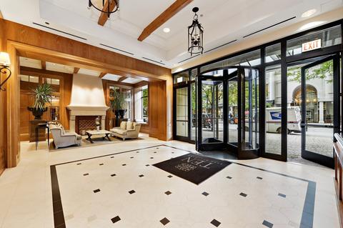 10 E Delaware Pl #19D, Chicago, IL 60611 photo 2