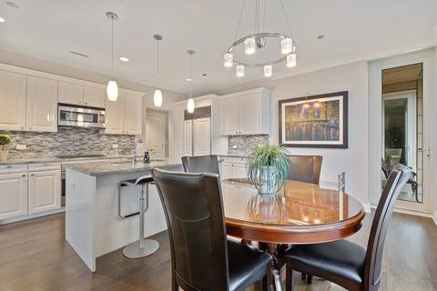 10 E Delaware Pl #19D, Chicago, IL 60611 photo 10