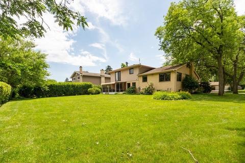 968 Garden Ln, Wheeling, IL 60090 photo 1