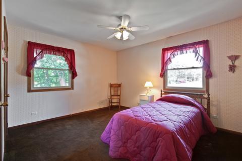 1021 Hooks Ln, Mchenry, IL 60050 photo 17