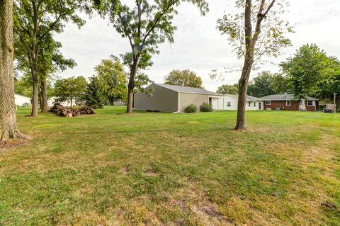 505 S Garfield St, Philo, IL 61864 photo 11