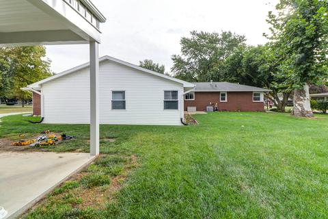 505 S Garfield St, Philo, IL 61864 photo 8