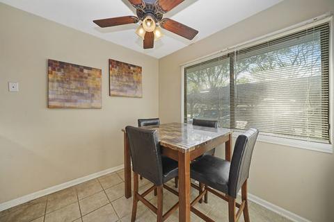 413 Arrow Trl, Wheeling, IL 60090 photo 10