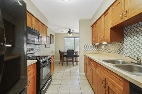 413 Arrow Trl, Wheeling, IL 60090 photo 5