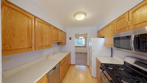 446 Dakota Trl, Wheeling, IL 60090 photo 8
