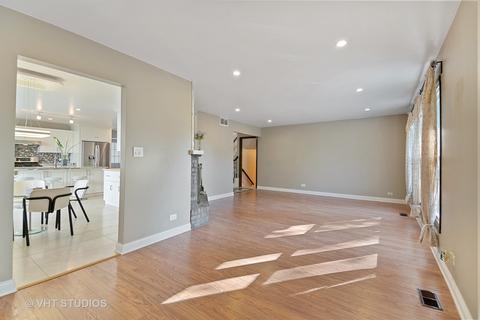 1135 Nottingham Ln, Hoffman Estates, IL 60169 photo 8