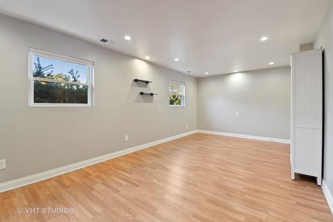1135 Nottingham Ln, Hoffman Estates, IL 60169 photo 18