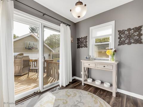 1029 Webster Ave, Wheaton, IL 60187 photo 9