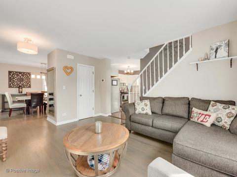 1029 Webster Ave, Wheaton, IL 60187 photo 4