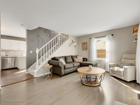 1029 Webster Ave, Wheaton, IL 60187 photo 3