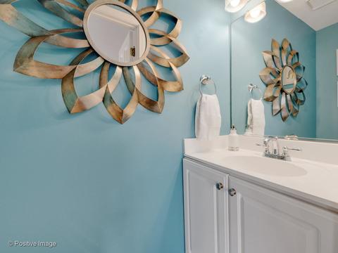1029 Webster Ave, Wheaton, IL 60187 photo 11