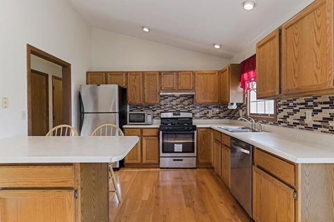 102 Cornell Dr, Normal, IL 61761 photo 4