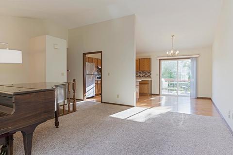 102 Cornell Dr, Normal, IL 61761 photo 9
