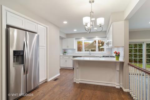 3 Woodbine Rd, Rolling Meadows, IL 60008 photo 4