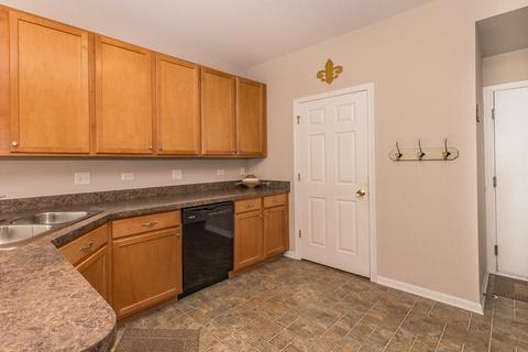 1461 Millbrook Dr, Algonquin, IL 60102 photo 7