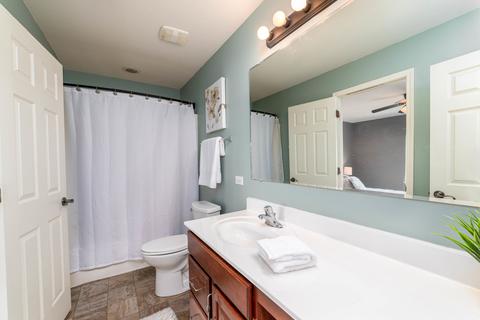 3079 Marion St, Elgin, IL 60124 photo 24
