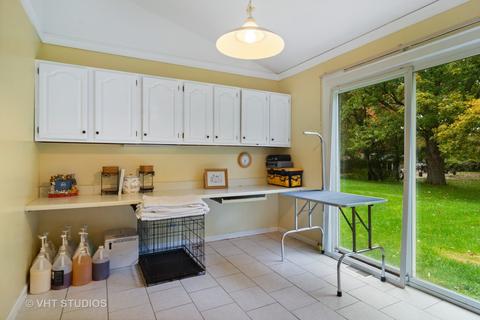 615 Old Oak Cir, Algonquin, IL 60102 photo 10