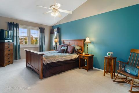 615 Old Oak Cir, Algonquin, IL 60102 photo 11