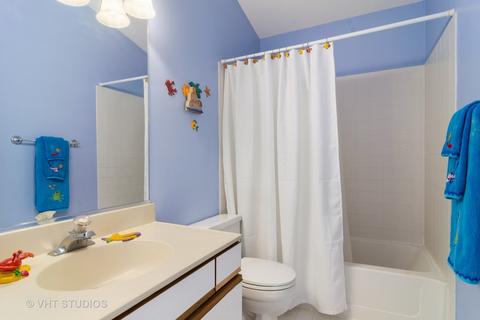 615 Old Oak Cir, Algonquin, IL 60102 photo 16
