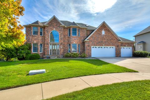 5 Bohrer Ct, Bloomington, IL 61704 photo 4