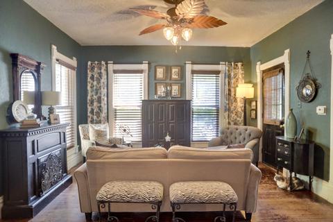 302 Hastings St, Elgin, IL 60120 photo 13