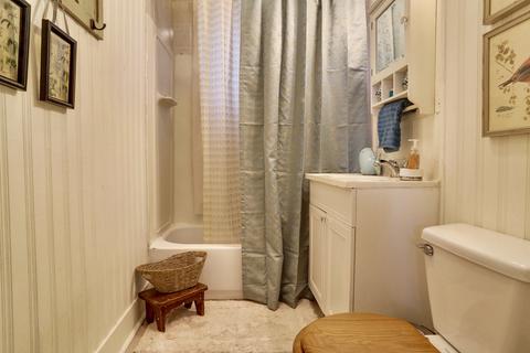 302 Hastings St, Elgin, IL 60120 photo 10