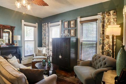 302 Hastings St, Elgin, IL 60120 photo 15