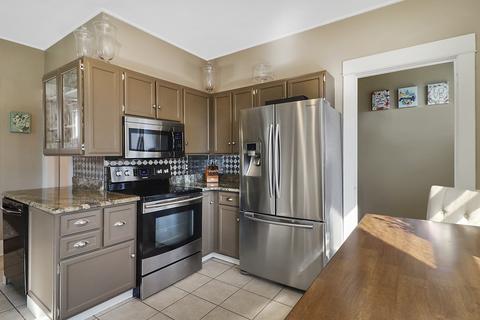 1421 E Olive St, Bloomington, IL 61704 photo 8