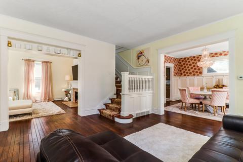 1421 E Olive St, Bloomington, IL 61704 photo 9