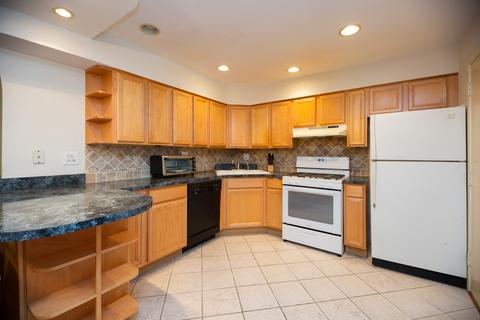 8920 David Pl #1E, Des Plaines, IL 60016 photo 4