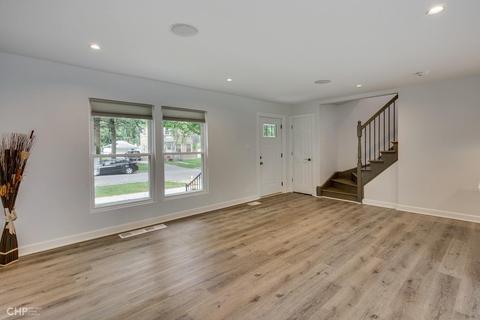17 Howard Ave, Hillside, IL 60162 photo 2