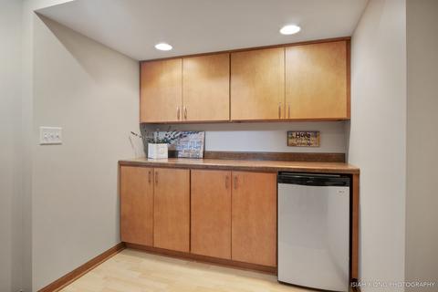 724 Butternut Ln, Elgin, IL 60123 photo 21